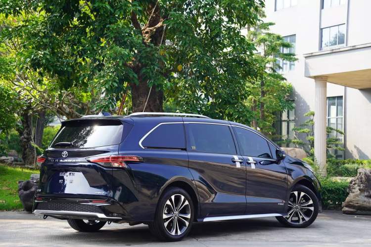 Used Toyota Granvia 2023 2.5L Hybrid Flagship VIP Edition Exterior 7