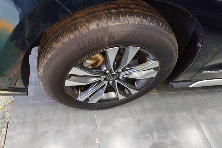 Used Toyota Granvia 2023 2.5L Hybrid Prestige Wellness PLUS Edition Exterior 7