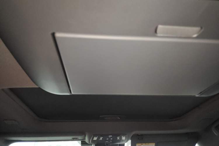 Used Toyota Granvia 2023 2.5L Hybrid Flagship VIP Edition Headliner