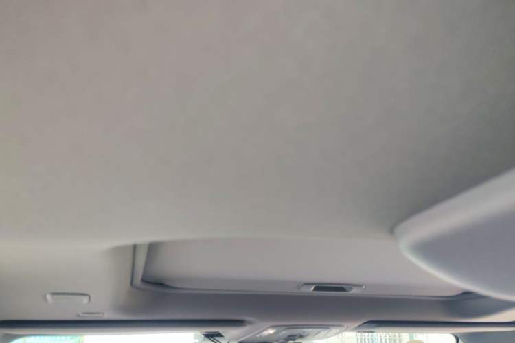 Used Toyota Granvia 2023 2.5L Hybrid Flagship VIP Edition Headliner