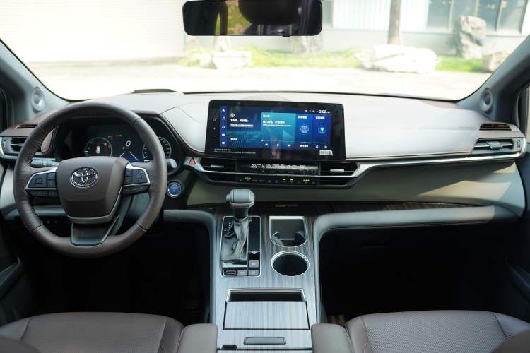 Used Toyota Granvia 2023 2.5L Hybrid Flagship VIP Edition Interior 1