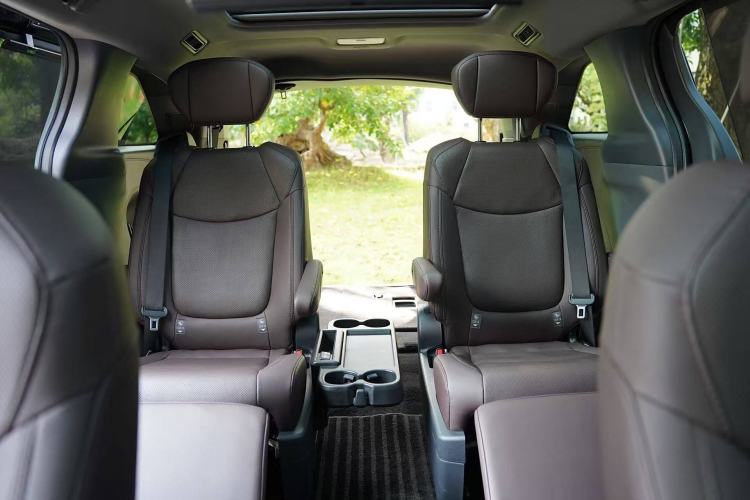 Used Toyota Granvia 2023 2.5L Hybrid Flagship VIP Edition Interior 10