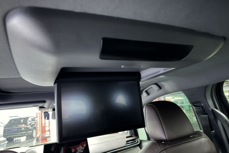 Used Toyota Granvia 2023 2.5L Hybrid Flagship VIP Edition Interior 5