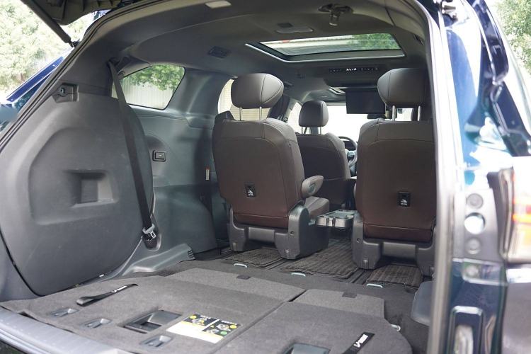 Used Toyota Granvia 2023 2.5L Hybrid Flagship VIP Edition Interior 6