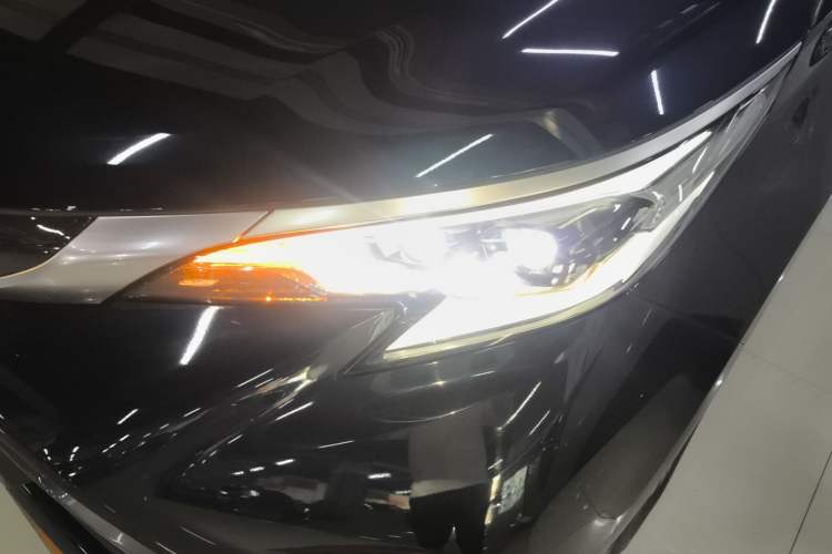 Used Toyota Granvia 2023 2.5L Hybrid Flagship VIP Edition Left Front Headlight