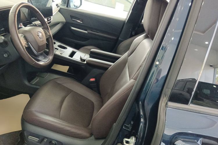 Used Toyota Granvia 2023 2.5L Hybrid Flagship VIP Edition Left Front Seat