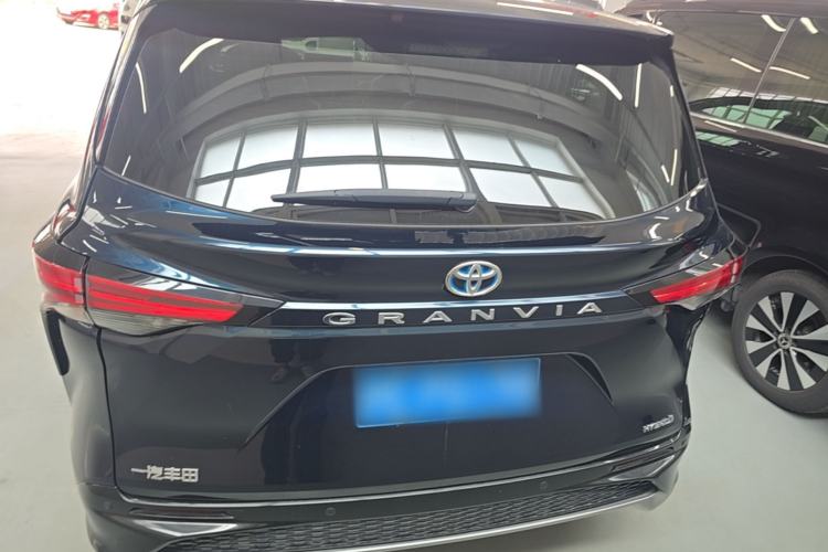 Used Toyota Granvia 2023 2.5L Hybrid Flagship VIP Edition Rear