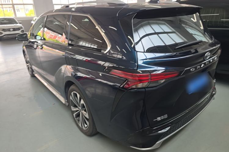 Used Toyota Granvia 2023 2.5L Hybrid Flagship VIP Edition Rear Left 45 Deg
