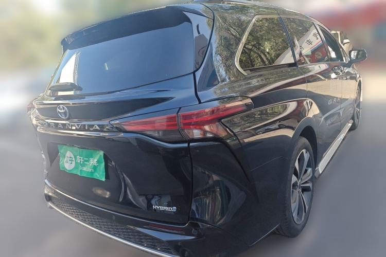 Used Toyota Granvia 2023 2.5L Hybrid Flagship VIP Edition Rear Right 45 Deg