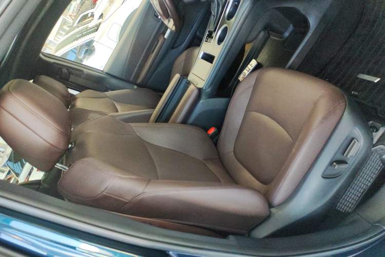 Used Toyota Granvia 2023 2.5L Hybrid Flagship VIP Edition Right Front Seat