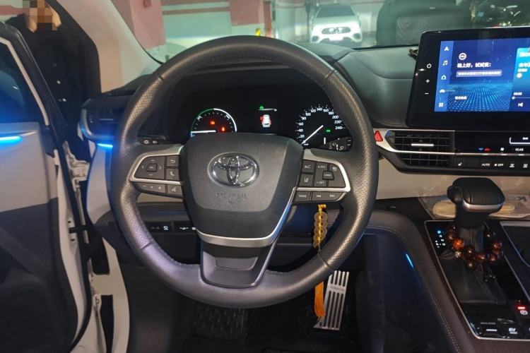 Used Toyota Granvia 2023 2.5L Hybrid Prestige PLUS Edition Steering Wheel