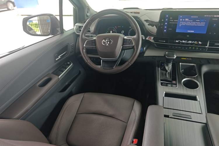 Used Toyota Granvia 2023 2.5L Hybrid Flagship VIP Edition Steering Wheel