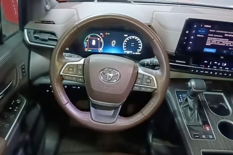 Used Toyota Granvia 2023 2.5L Hybrid Flagship VIP Edition Steering Wheel