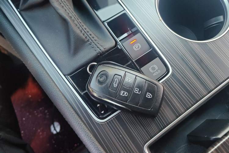 Used Toyota Granvia 2023 2.5L Hybrid Flagship VIP Edition Vehicle Key