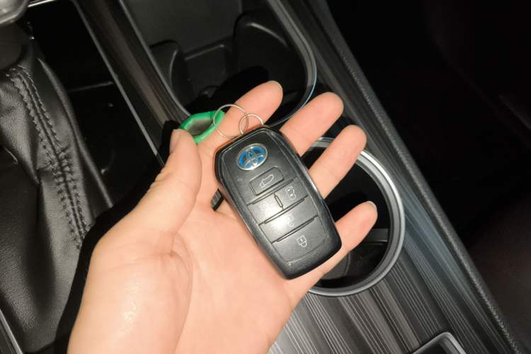 Used Toyota Granvia 2023 2.5L Hybrid Flagship VIP Edition Vehicle Key