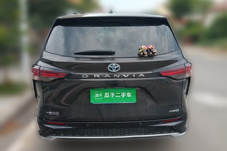 Used Toyota Granvia 2023 2.5L Hybrid Luxury Edition Rear