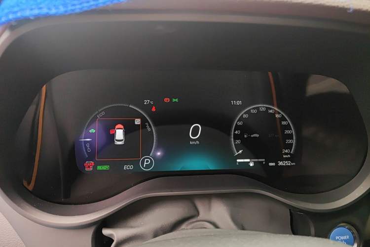 Used Toyota Granvia 2023 2.5L Hybrid Flagship VIP Edition Instrument Cluster