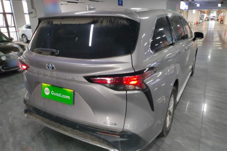 Used Toyota Granvia 2023 2.5L Hybrid Comfort Edition Rear Right 45 Deg