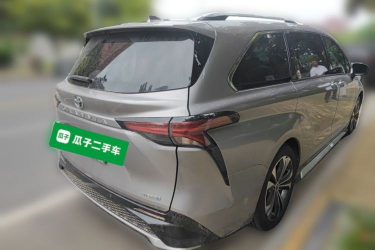 Used Toyota Granvia 2023 2.5L Hybrid Flagship VIP Edition Rear Right 45 Deg