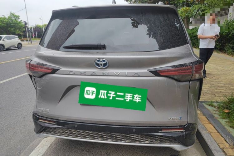 Used Toyota Granvia 2023 2.5L Hybrid Flagship VIP Edition Rear
