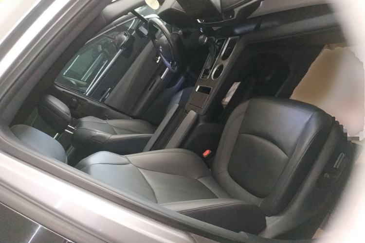 Used Toyota Granvia 2023 2.5L Hybrid Prestige VIP Edition Right Front Seat