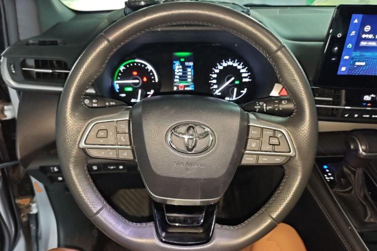 Used Toyota Granvia 2023 2.5L Hybrid Prestige VIP Edition Steering Wheel