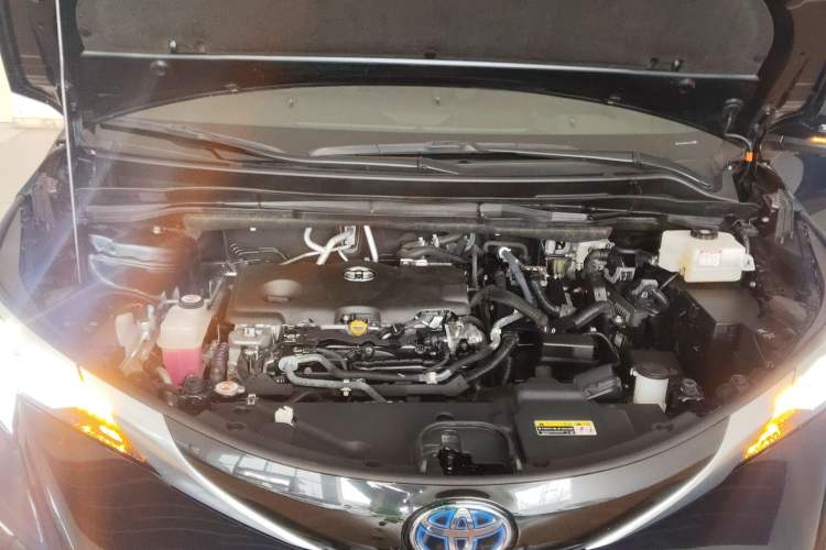 Used Toyota Granvia 2023 2.5L Hybrid Flagship VIP Edition Engine Bay