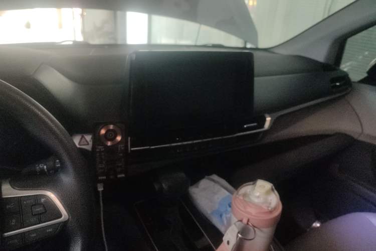 Used Toyota Granvia 2023 2.5L Hybrid Comfort Edition Audio And AC Panel