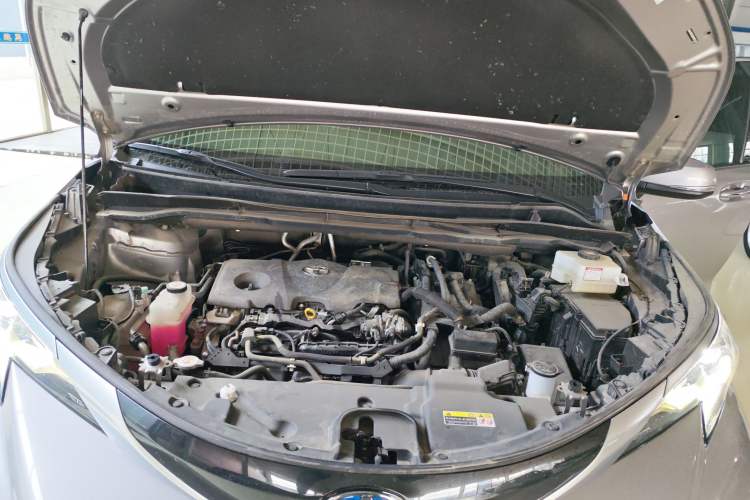 Used Toyota Granvia 2023 2.5L Hybrid Luxury Edition Engine Bay
