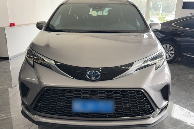 Used Toyota Granvia 2023 2.5L Hybrid Prestige VIP Edition Exterior 1