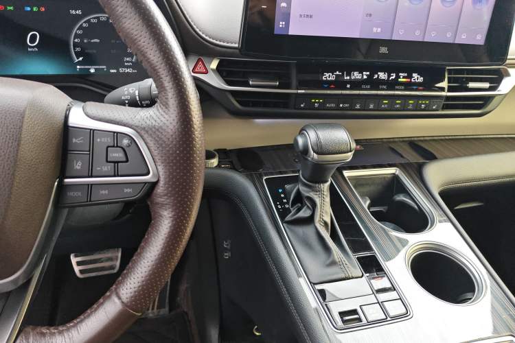 Used Toyota Granvia 2023 2.5L Hybrid Flagship VIP Edition Gear Lever