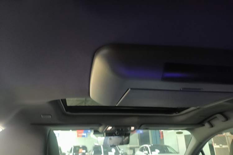 Used Toyota Granvia 2023 2.5L Hybrid Flagship VIP Edition Headliner