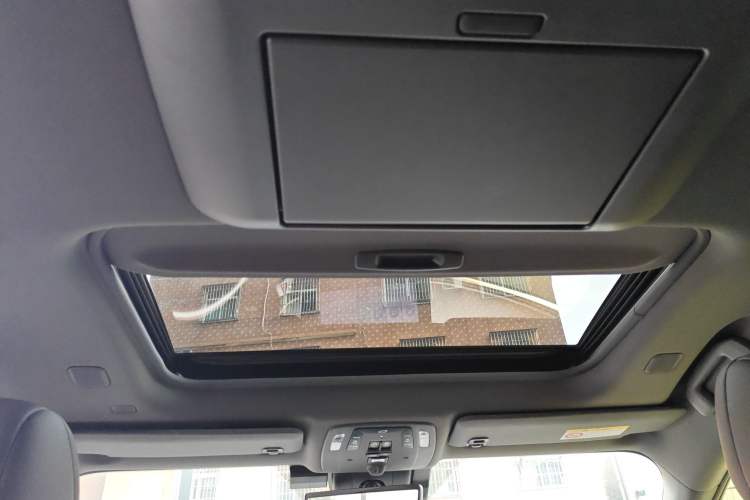 Used Toyota Granvia 2023 2.5L Hybrid Flagship VIP Edition Headliner