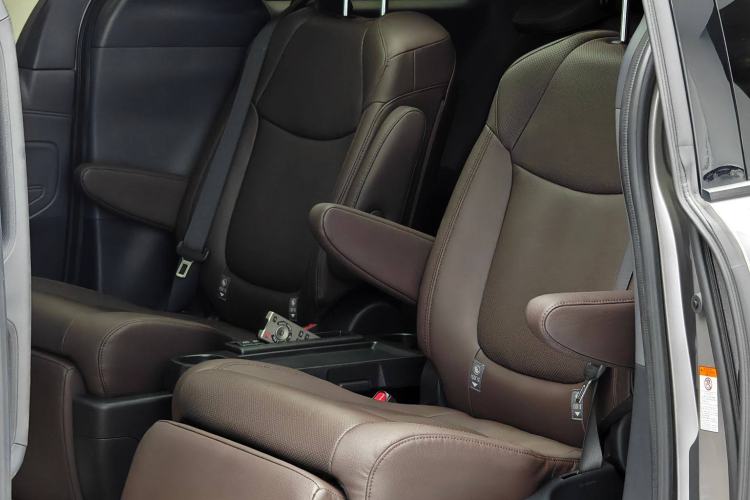 Used Toyota Granvia 2023 2.5L Hybrid Flagship VIP Edition Interior 1
