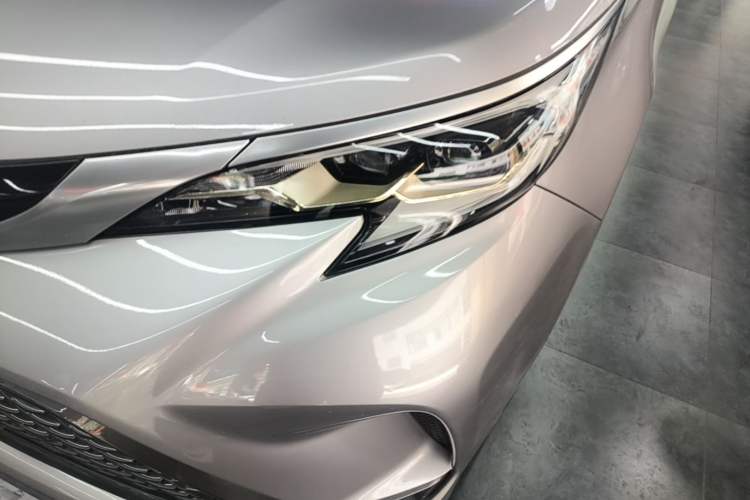 Used Toyota Granvia 2023 2.5L Hybrid Flagship VIP Edition Left Front Headlight