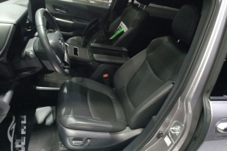 Used Toyota Granvia 2023 2.5L Hybrid Prestige VIP Edition Left Front Seat