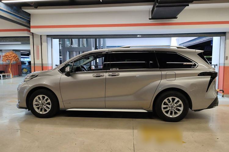 Used Toyota Granvia 2023 2.5L Hybrid Comfort Edition Left Side