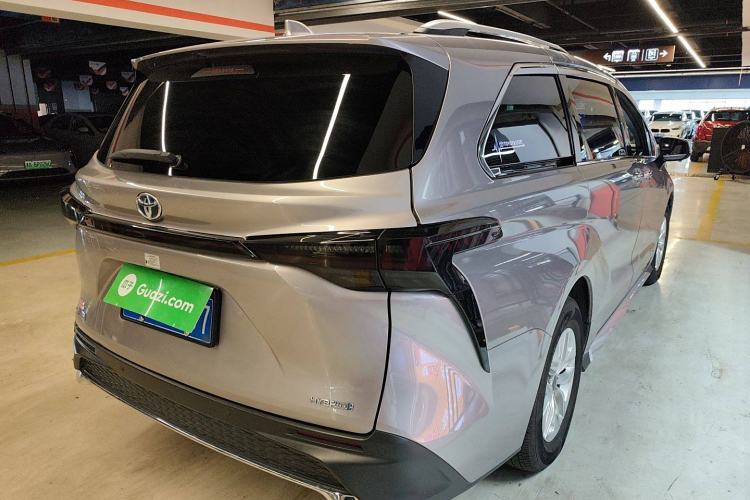 Used Toyota Granvia 2023 2.5L Hybrid Comfort Edition Rear Right 45 Deg