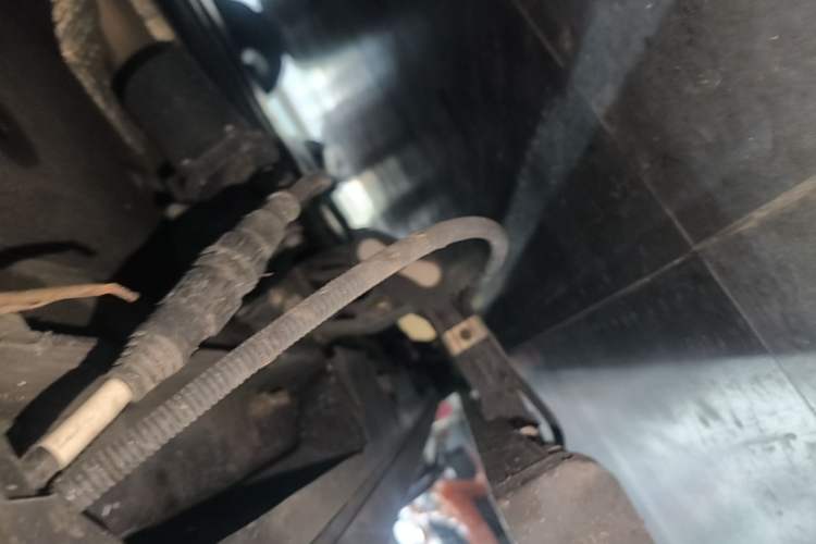 Used Toyota Granvia 2023 2.5L Hybrid Flagship VIP Edition Right Side Sill