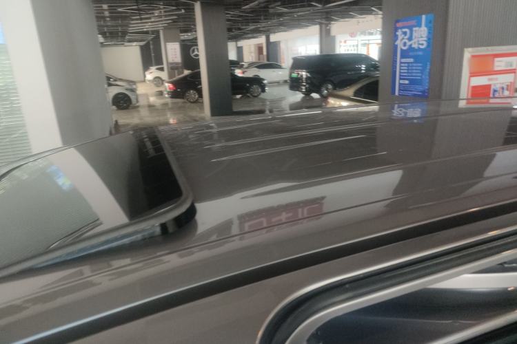 Used Toyota Granvia 2023 2.5L Hybrid Comfort Edition Roof