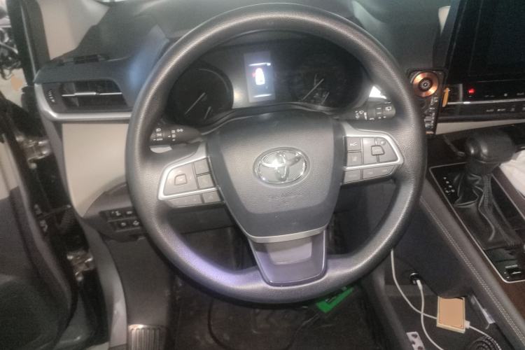 Used Toyota Granvia 2023 2.5L Hybrid Comfort Edition Steering Wheel