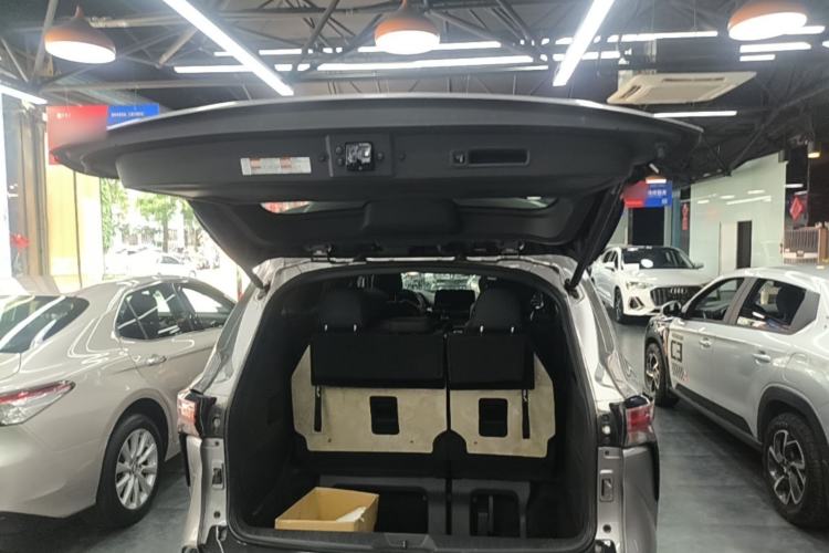 Used Toyota Granvia 2023 2.5L Hybrid Flagship VIP Edition Trunk