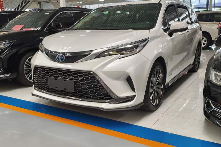 Used Toyota Granvia 2023 2.5L Hybrid Prestige PLUS Edition Guazi used car, China used car export, Used car for sale, Used  cars, Cheapest cars for sale