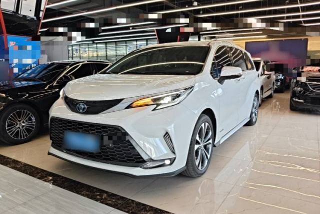 Ojetý Toyota Granvia 2023 2.5L Hybrid Prestige PLUS Edition