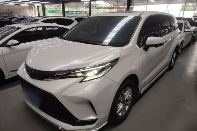 Used Toyota Granvia 2023 2.5L Hybrid Comfort Edition