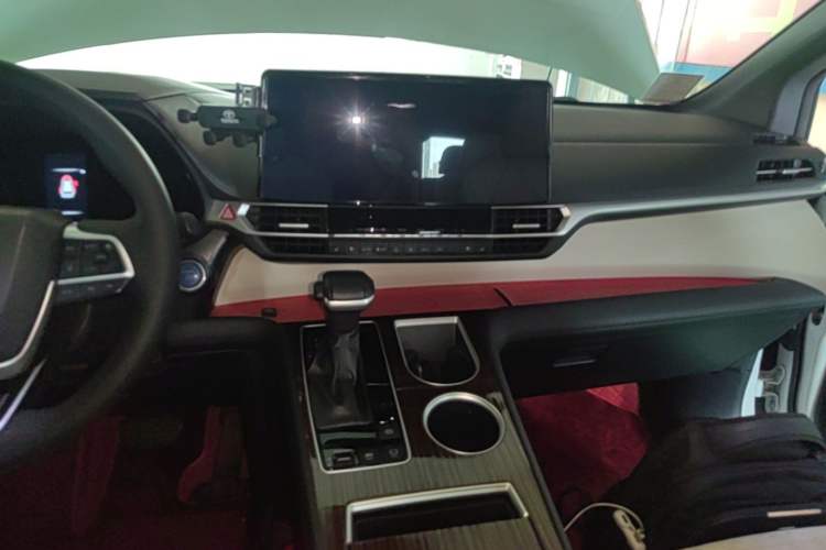 Used Toyota Granvia 2023 2.5L Hybrid Prestige PLUS Edition Audio And AC Panel