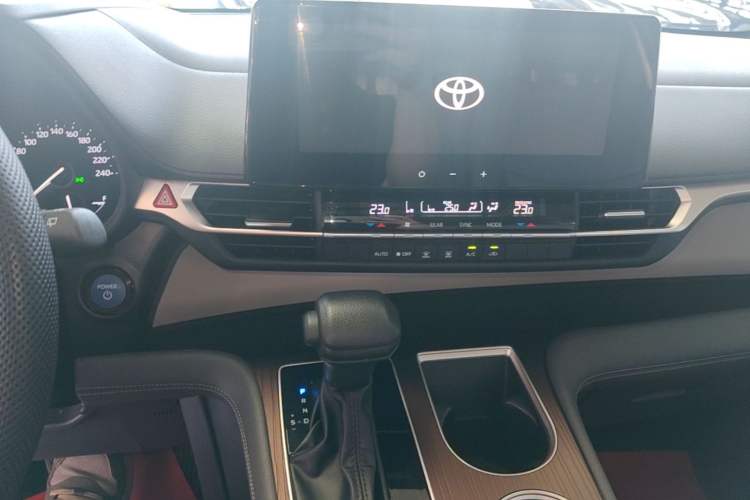 Used Toyota Granvia 2023 2.5L Hybrid Luxury Edition Audio And AC Panel