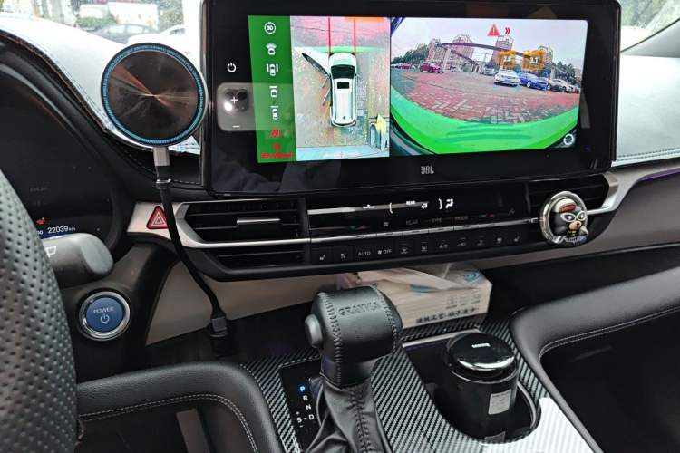 Used Toyota Granvia 2023 2.5L Hybrid Flagship VIP Edition Audio And AC Panel