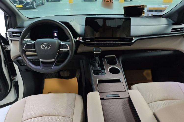 Used Toyota Granvia 2023 2.5L Hybrid Prestige PLUS Edition Center Console