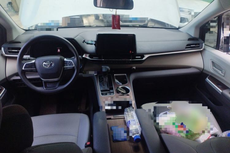 Used Toyota Granvia 2023 2.5L Hybrid Comfort Edition Center Console